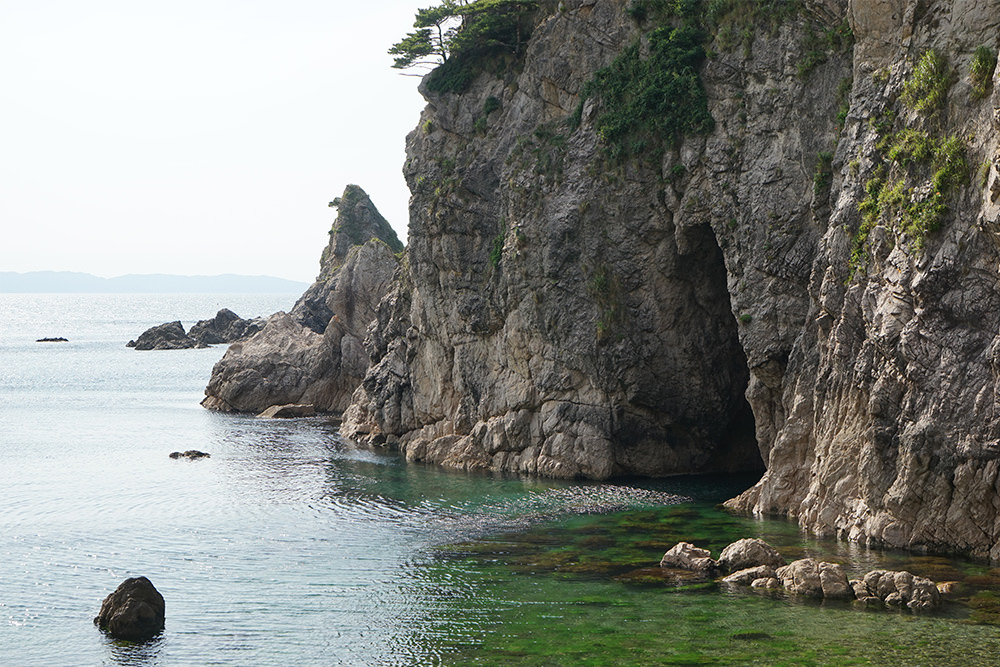 笹川流れ 日本海と奇岩の美 新潟県 鷹ノ巣温泉 四季の郷 喜久屋